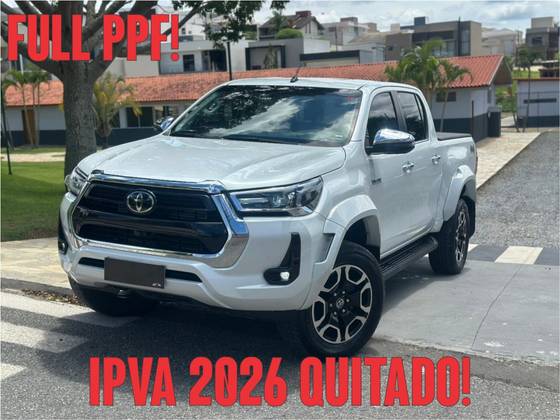 TOYOTA HILUX 2.8 D-4D TURBO DIESEL CD SRX PLUS 4X4 AUTOMÁTICO